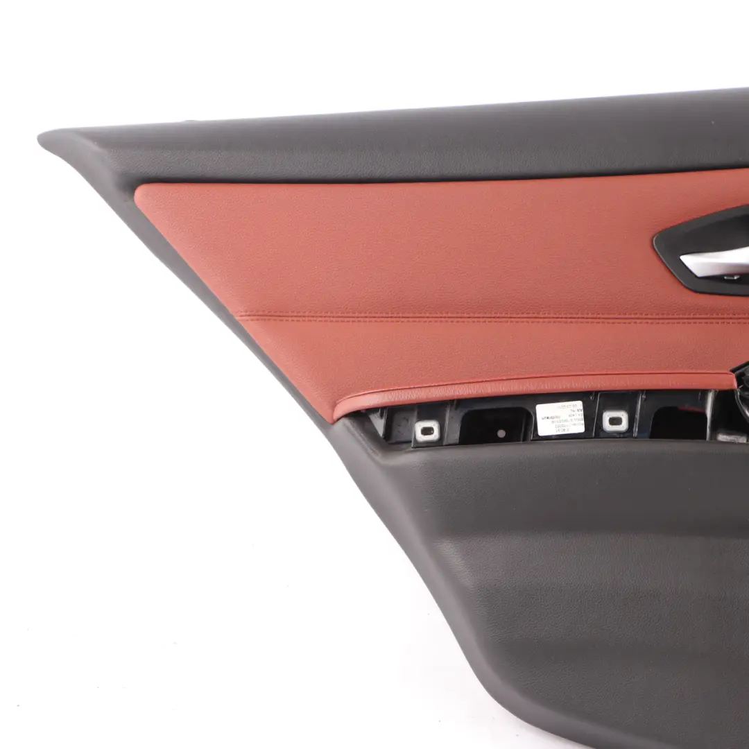 BMW E90 LCI Scheda Porta Pannello Posteriore Sinistro Pelle Dakota Rosso Marrone - SKU 9167915 - Numero di parte 9167915