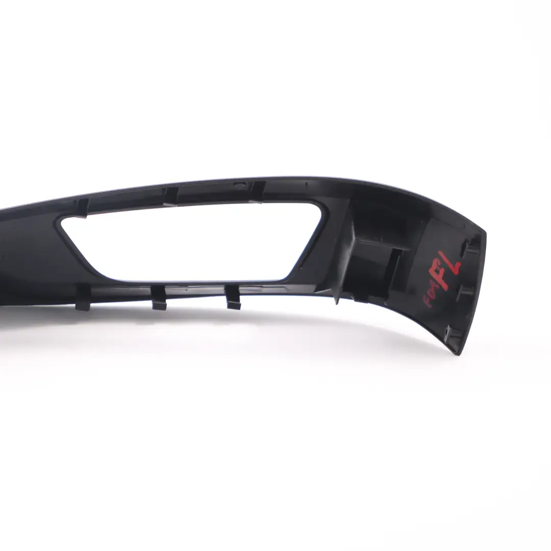 Rivestimento sedili anteriori Pannello esterno sinistro Nero per BMW F01 F10 F07 GT con numero di parte 9168211 BMW F01 F10 F07 GT Rivestimento sedili anteriori Pannello esterno sinistro Nero - SKU 9168211 - Numero di parte 9168211