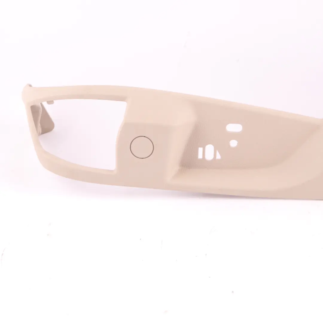 Coprisedile anteriore BMW F10 F11 Trim esterno anteriore sinistro Oyster 7230533 per con numero di parte 9168217 Coprisedile anteriore BMW F10 F11 Trim esterno anteriore sinistro Oyster 7230533 - SKU 9168217 - Numero di parte 9168217