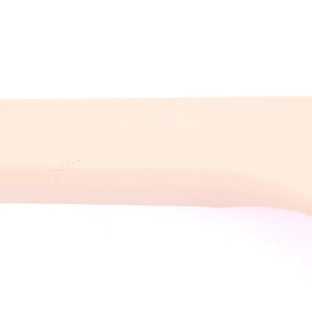 Finisher Upper Rail Exterior Right Oyster per BMW F01 F10 F11 Cover Seat con numero di parte 9168258 BMW F01 F10 F11 Cover Seat Finisher Upper Rail Exterior Right Oyster - SKU 9168258 - Numero di parte 9168258