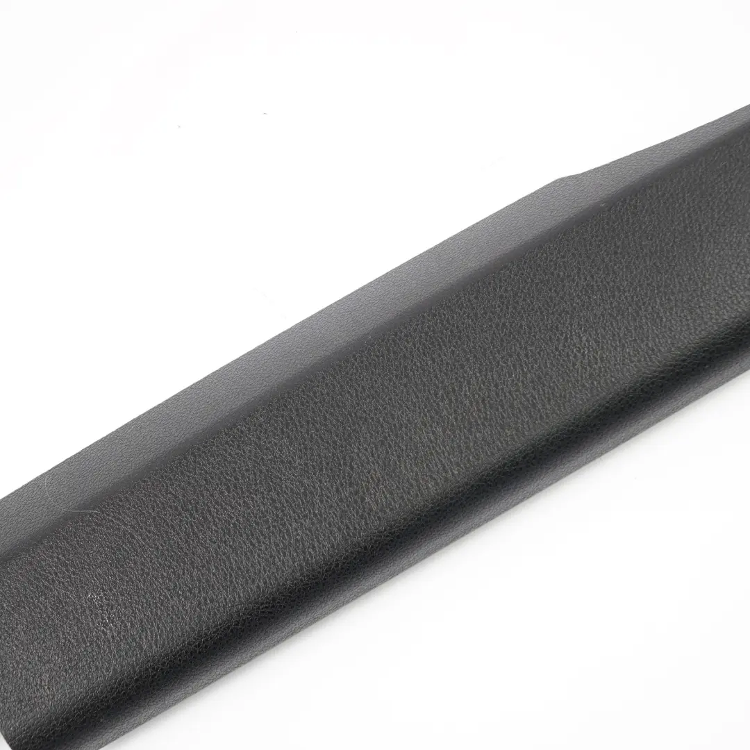  Couverture de siège avant BMW F01 F10 LCI Cache rail supérieur Gauche 6981777 - SKU 9168265 - Numéro de pièce 9168265