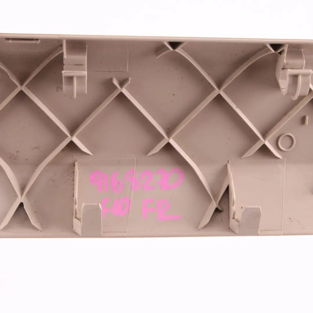 Garniture Siège BMW F01 F10 F11 Garniture Rail Siège Avant Droit Oyster pour à propos du numéro de pièce 9168270 Garniture Siège BMW F01 F10 F11 Garniture Rail Siège Avant Droit Oyster - SKU 9168270 - Numéro de pièce 9168270