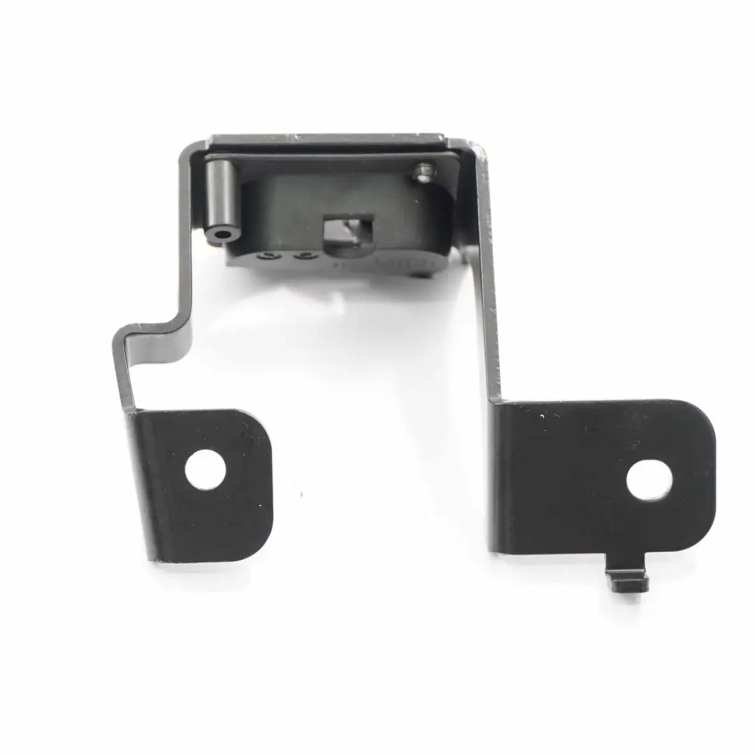 Rollo Teilungsnetz Links Halter Halterung für BMW F11 Touring mit Teilenummer 9168481 BMW F11 Touring Rollo Teilungsnetz Links Halter Halterung - SKU 9168481 - Teilenummer 9168481