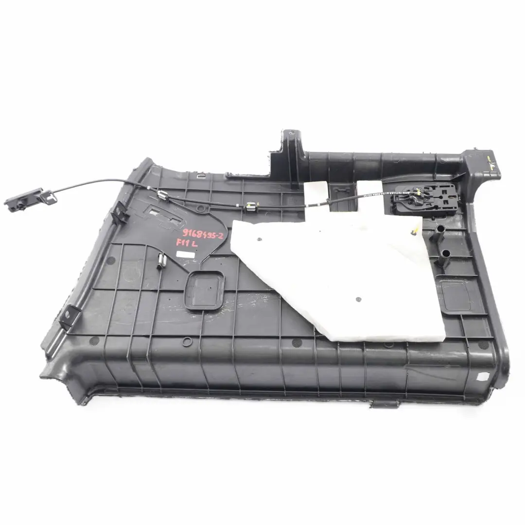 Embellecedor Maletero Izquierdo Tapa Lateral Negro para BMW F11 Touring con número de pieza 9168495 BMW F11 Touring Embellecedor Maletero Izquierdo Tapa Lateral Negro - SKU 9168495-2 - Número de pieza 9168495