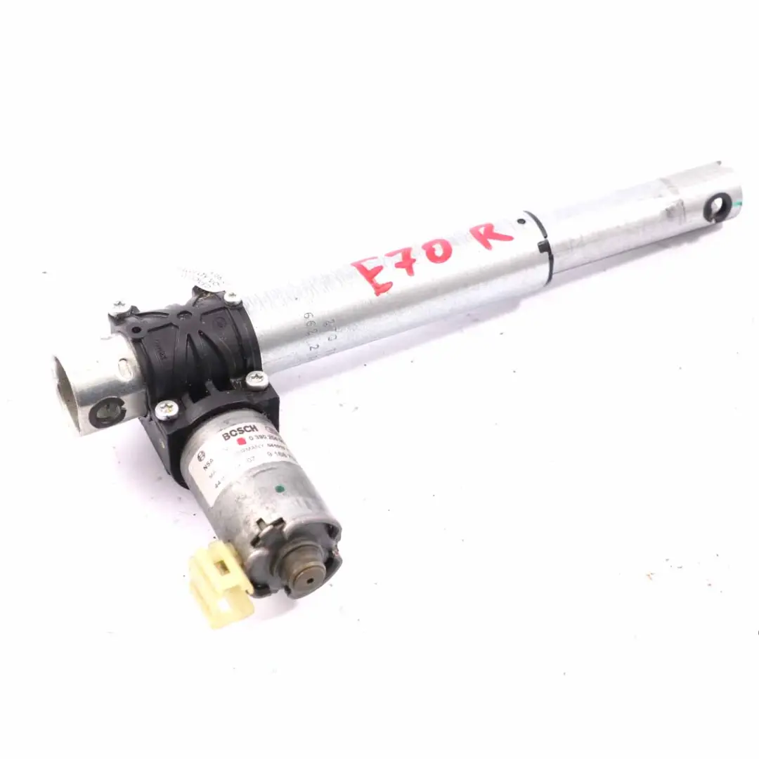 Motore sedile conducente regolazione altezza memoria F01 F10 per BMW X5 E70 con numero di parte 9168758 BMW X5 E70 Motore sedile conducente regolazione altezza memoria F01 F10 - SKU 9168758 - Numero di parte 9168758