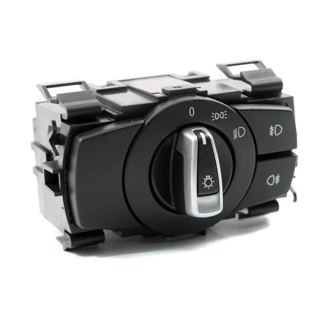 Przełącznik Świateł Panel do BMW E82 E88 o numerze 9169403 BMW E82 E88 Przełącznik Świateł Panel - SKU 9169403 - Numer Części 9169403