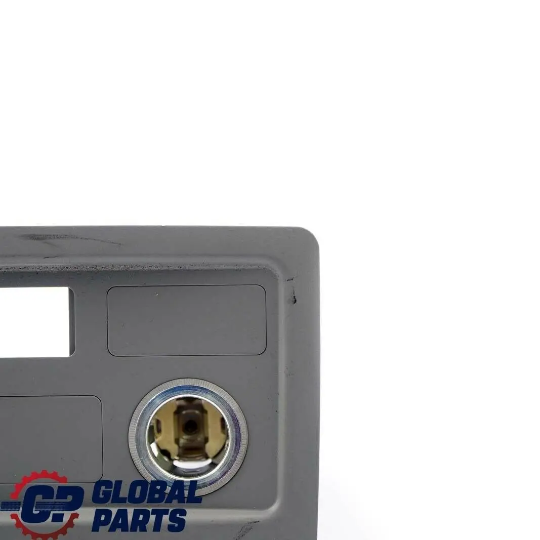 Consola Central Trasera Embellecedor Encendedor Gris 9117365 para BMW E60 E61 con número de pieza 9170189 BMW E60 E61 Consola Central Trasera Embellecedor Encendedor Gris 9117365 - SKU 9170189 - Número de pieza 9170189