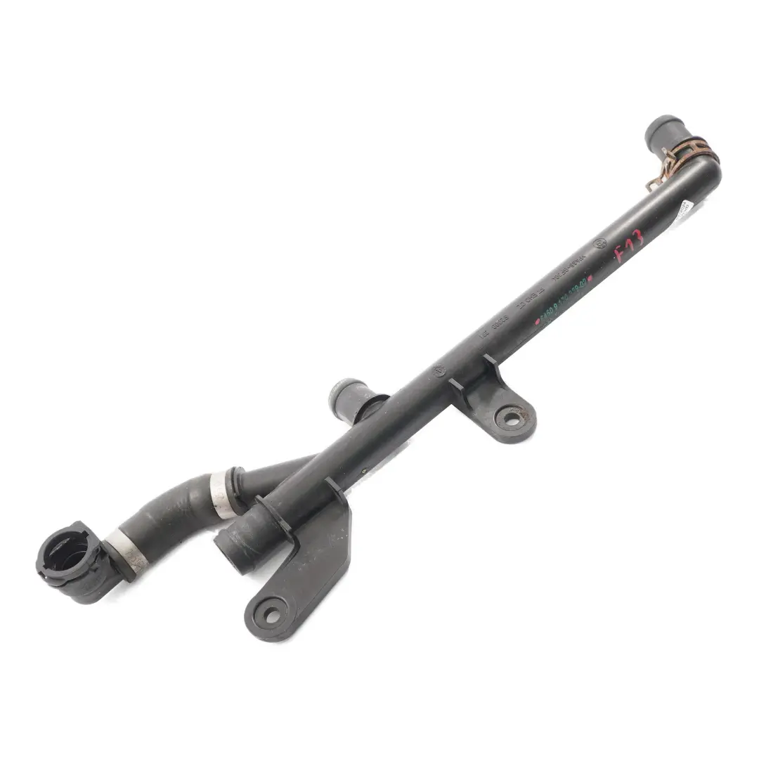 Tuyau BMW F13 F12 F01 F07 N63 Tuyau refroidissement moteur Tuyau d'eau pour à propos du numéro de pièce 9170339 Tuyau BMW F13 F12 F01 F07 N63 Tuyau refroidissement moteur Tuyau d'eau - SKU 9170339 - Numéro de pièce 9170339