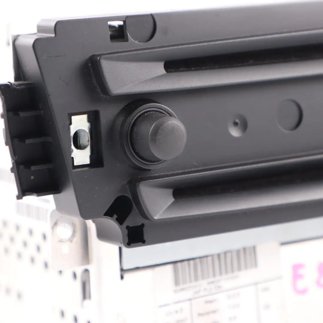 Navigation Head Unit BMW E87 E90 Professional CCC CD Player Controller to with Part number 9170719 Navigation Head Unit BMW E87 E90 Professional CCC CD Player Controller - SKU 9170719 - Part number 9170719