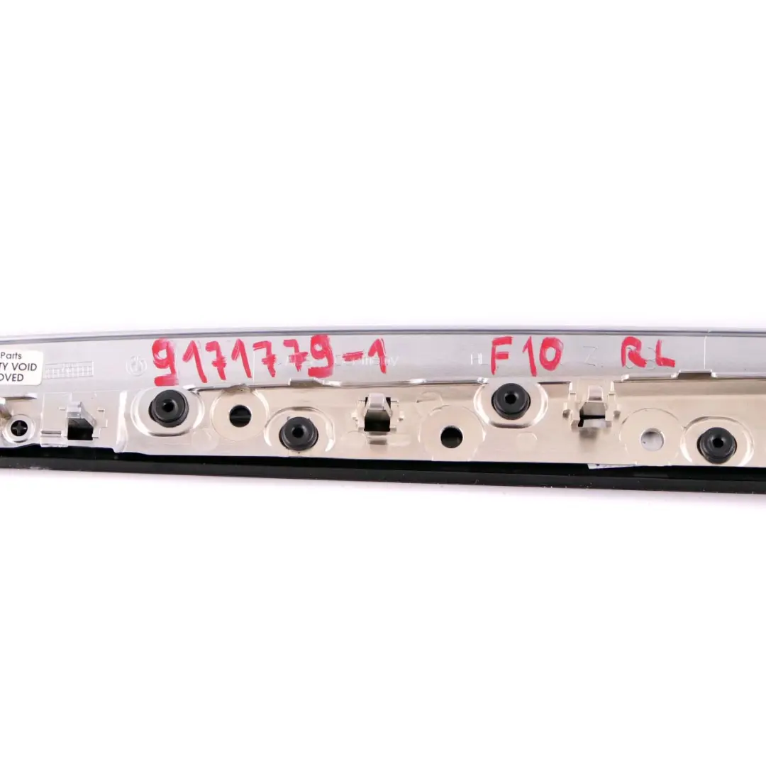 Listwa Drzwi Wewnętrzna Lewy Tył Czarna do BMW F10 o numerze 9171779 BMW F10 Listwa Drzwi Wewnętrzna Lewy Tył Czarna - SKU 9171779-1 - Numer Części 9171779