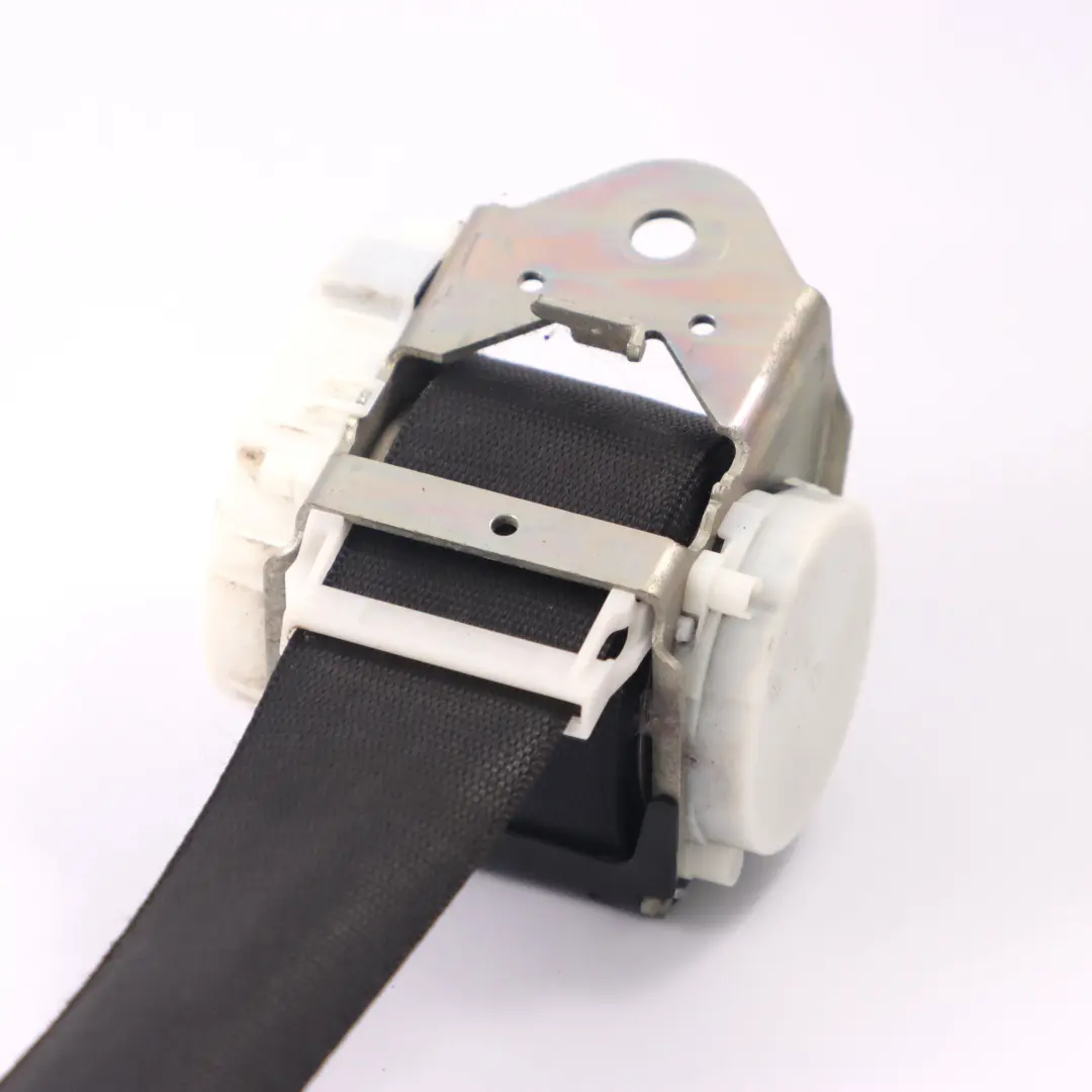 Ceinture de sécurité supérieure avant droite noire pour BMW E88 Convertible à propos du numéro de pièce 9171974 BMW E88 Convertible Ceinture de sécurité supérieure avant droite noire - SKU 9171974 - Numéro de pièce 9171974