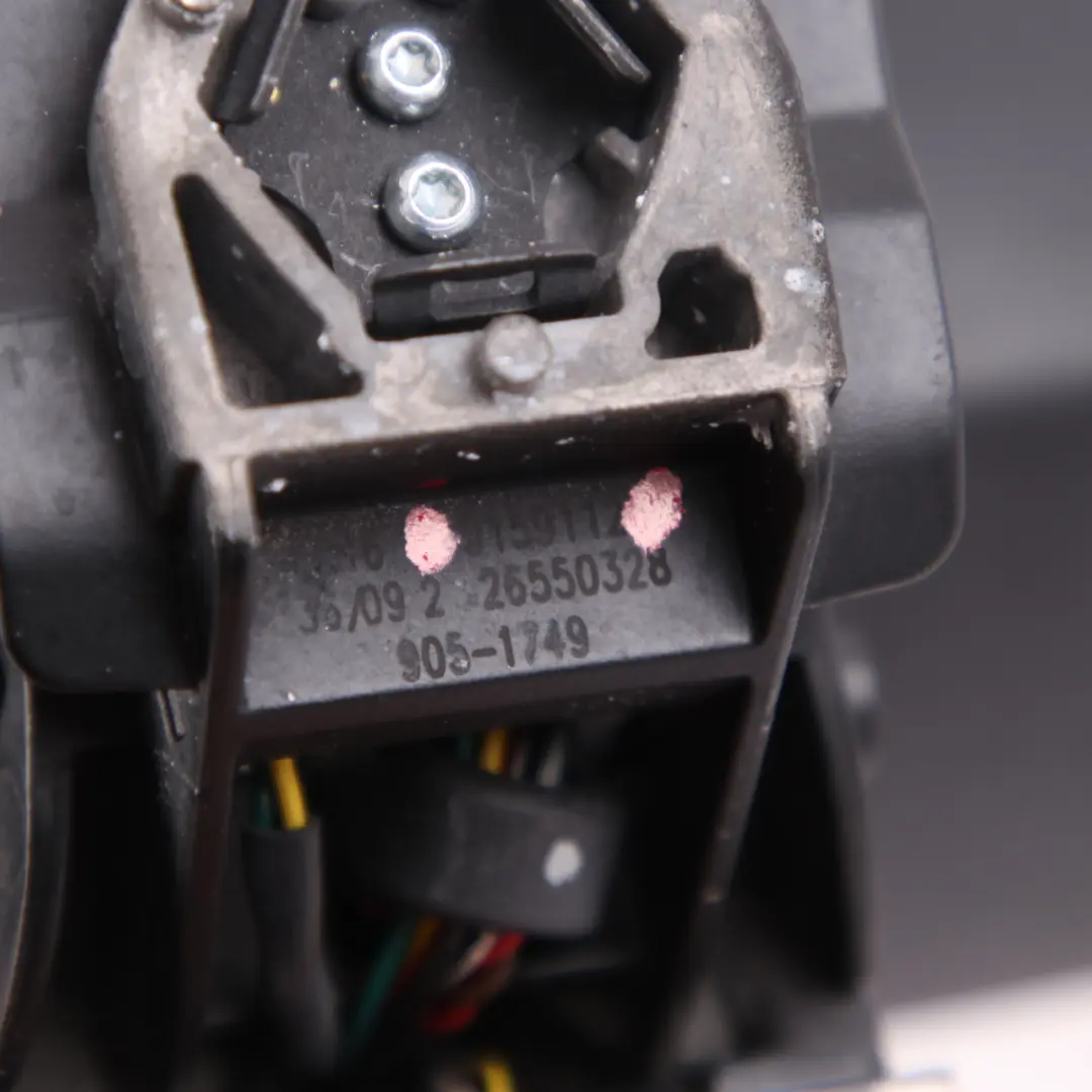 View Interior Mirror EC / LED / FLA / TLC / Radio 9159112 to BMW E63 E64 Rear with Part number 9174315 BMW E63 E64 Rear View Interior Mirror EC / LED / FLA / TLC / Radio 9159112 - SKU 9174315 - Part number 9174315