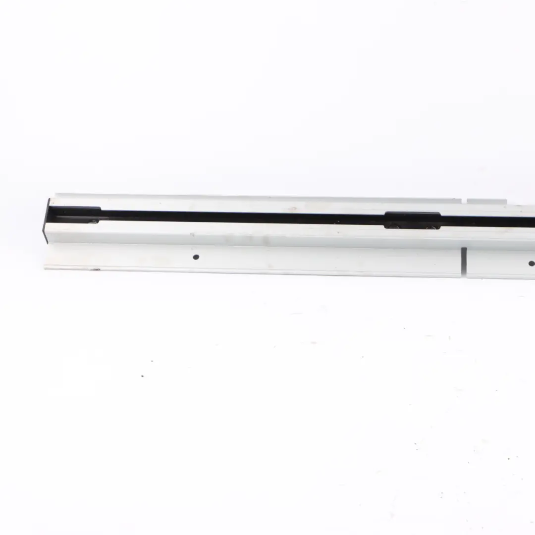 Coffre Couvercle Hayon Rail d'arrimage Compartiment droit pour BMW X3 F25 à propos du numéro de pièce 9175148 BMW X3 F25 Coffre Couvercle Hayon Rail d'arrimage Compartiment droit - SKU 9175148 - Numéro de pièce 9175148