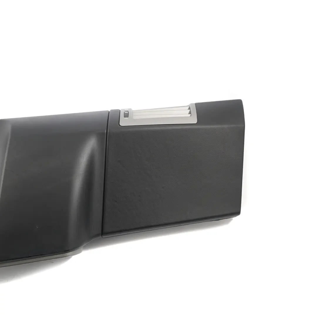 Tapa Panel Recorte Inferior Columna Central Izquierda Negro para BMW E65 con número de pieza 9178751 BMW E65 Tapa Panel Recorte Inferior Columna Central Izquierda Negro - SKU 9178751 - Número de pieza 9178751