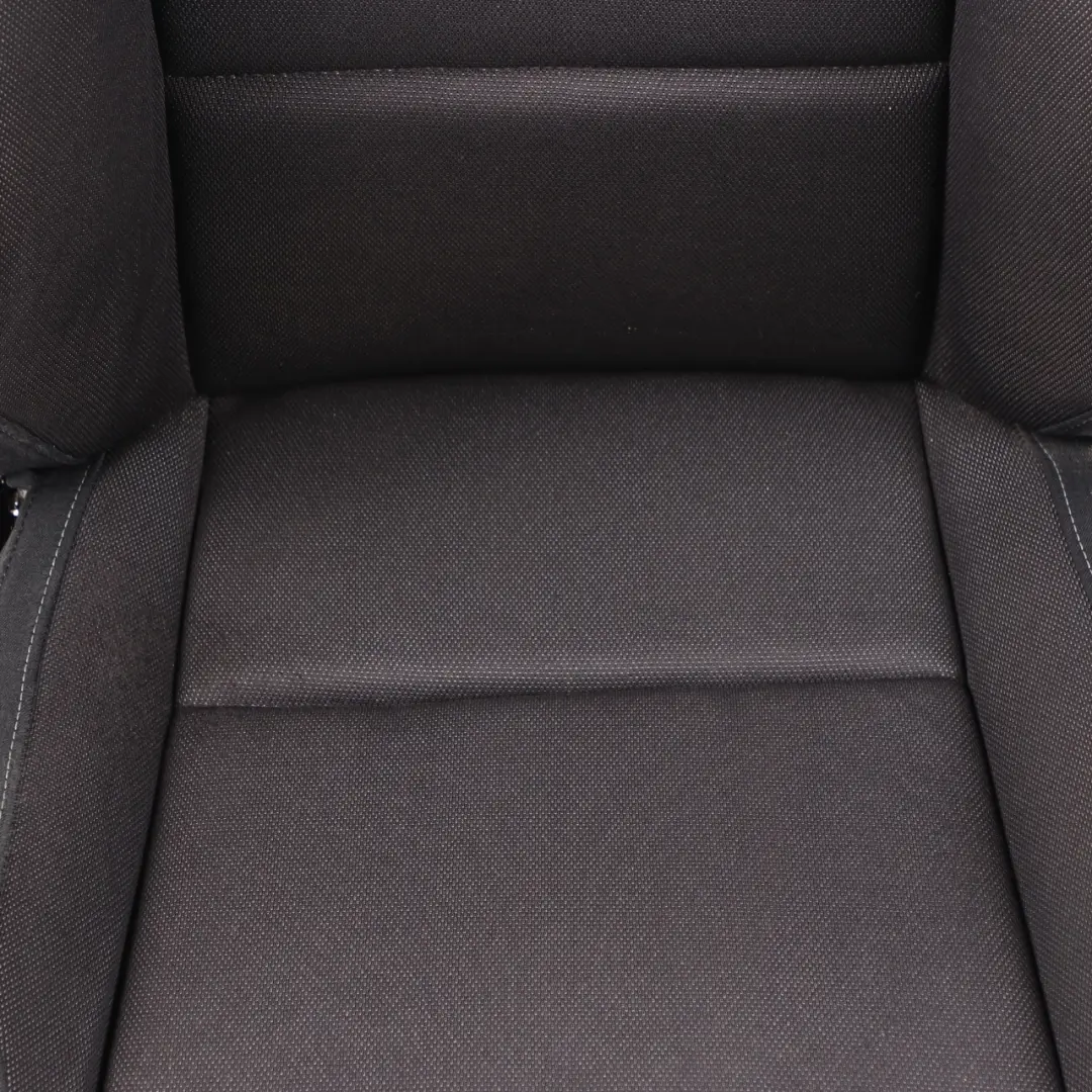 Siège Sport Avant Droit Intérieur Tissu Réseau Anthracite pour BMW E87 LCI M à propos du numéro de pièce 9179130 BMW E87 LCI M Siège Sport Avant Droit Intérieur Tissu Réseau Anthracite - SKU 9179130 - Numéro de pièce 9179130
