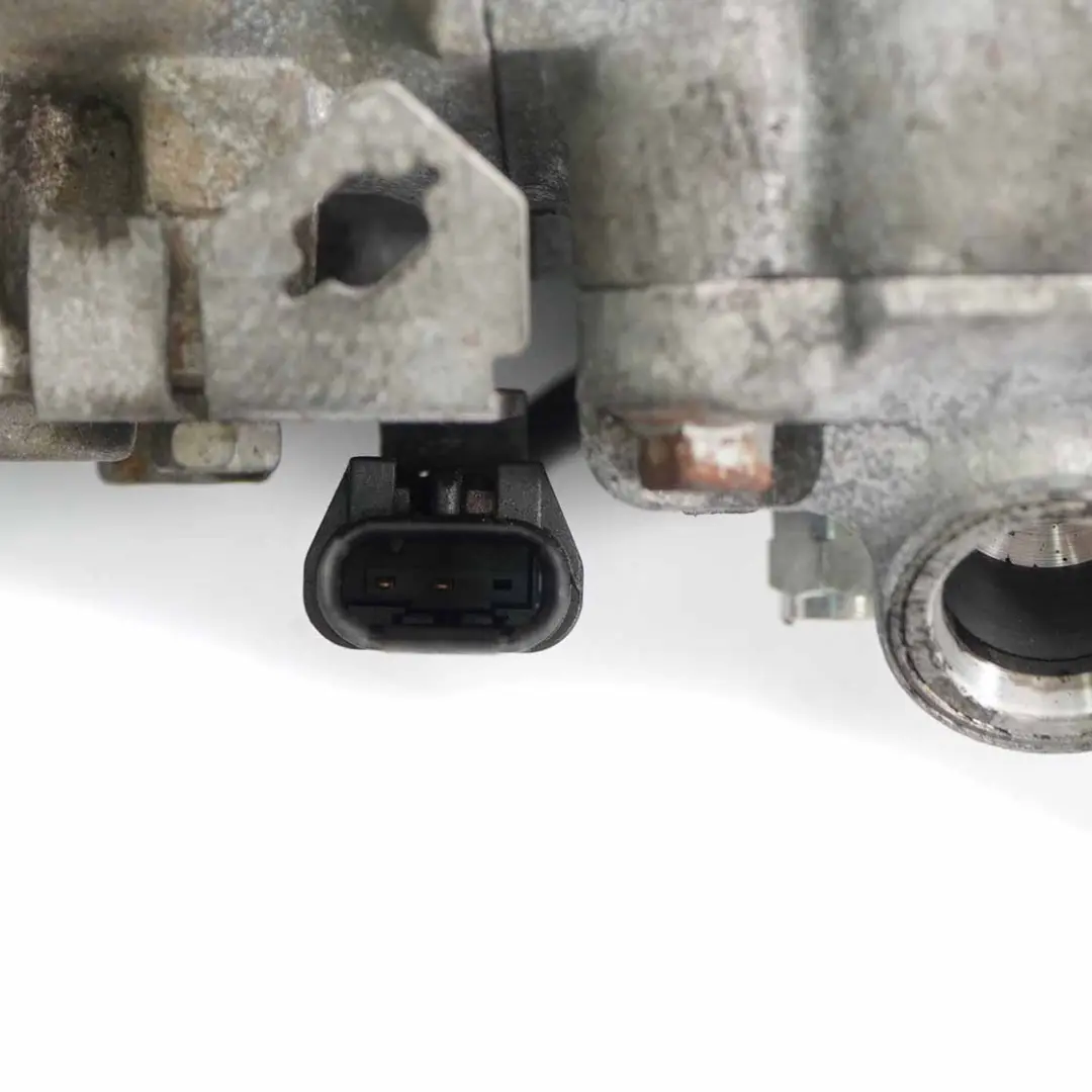 Compresseur Climatisation BMW E60 E90 335d 530d Diesel M57N2 A/C Pompe 9118602 pour à propos du numéro de pièce 6935613 Compresseur Climatisation BMW E60 E90 335d 530d Diesel M57N2 A/C Pompe 9118602 - SKU 9180548 - Numéro de pièce 6935613