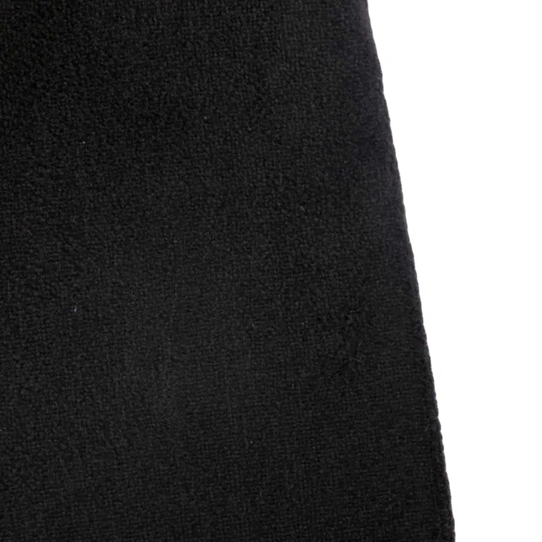 Embellecedor Panel Cubierta Consola Trasera Izquierda Negro 9178803 para BMW F07 GT con número de pieza 9187517 BMW F07 GT Embellecedor Panel Cubierta Consola Trasera Izquierda Negro 9178803 - SKU 9187517 - Número de pieza 9187517