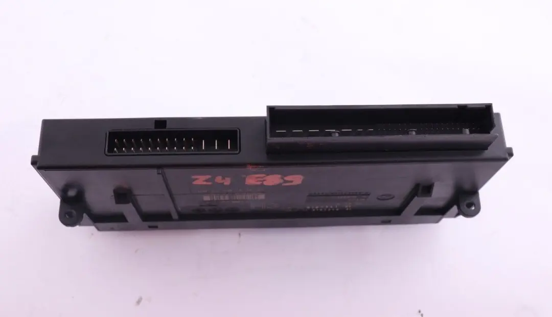 ECU Gehäuse Steuerung Modul H3 Abzweigung Box für BMW Z4 E89 mit Teilenummer 9187541 BMW Z4 E89 ECU Gehäuse Steuerung Modul H3 Abzweigung Box - SKU 9187541 - Teilenummer 9187541