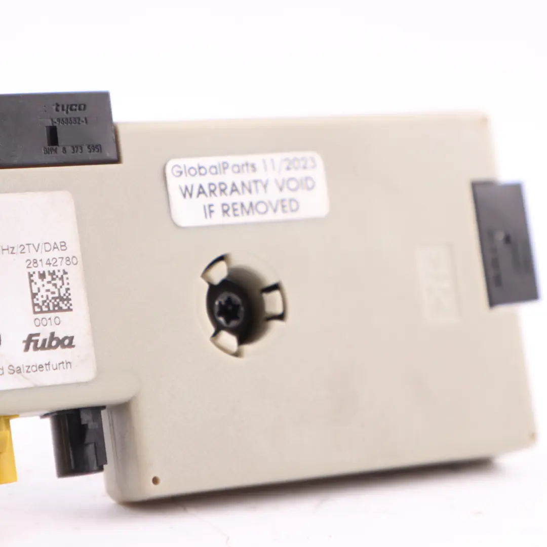 Aerial Antenna Amplifier Diversity DAB Control Unit to BMW E82 E90 E92 with Part number 9187644 BMW E82 E90 E92 Aerial Antenna Amplifier Diversity DAB Control Unit - SKU 9187644 - Part number 9187644
