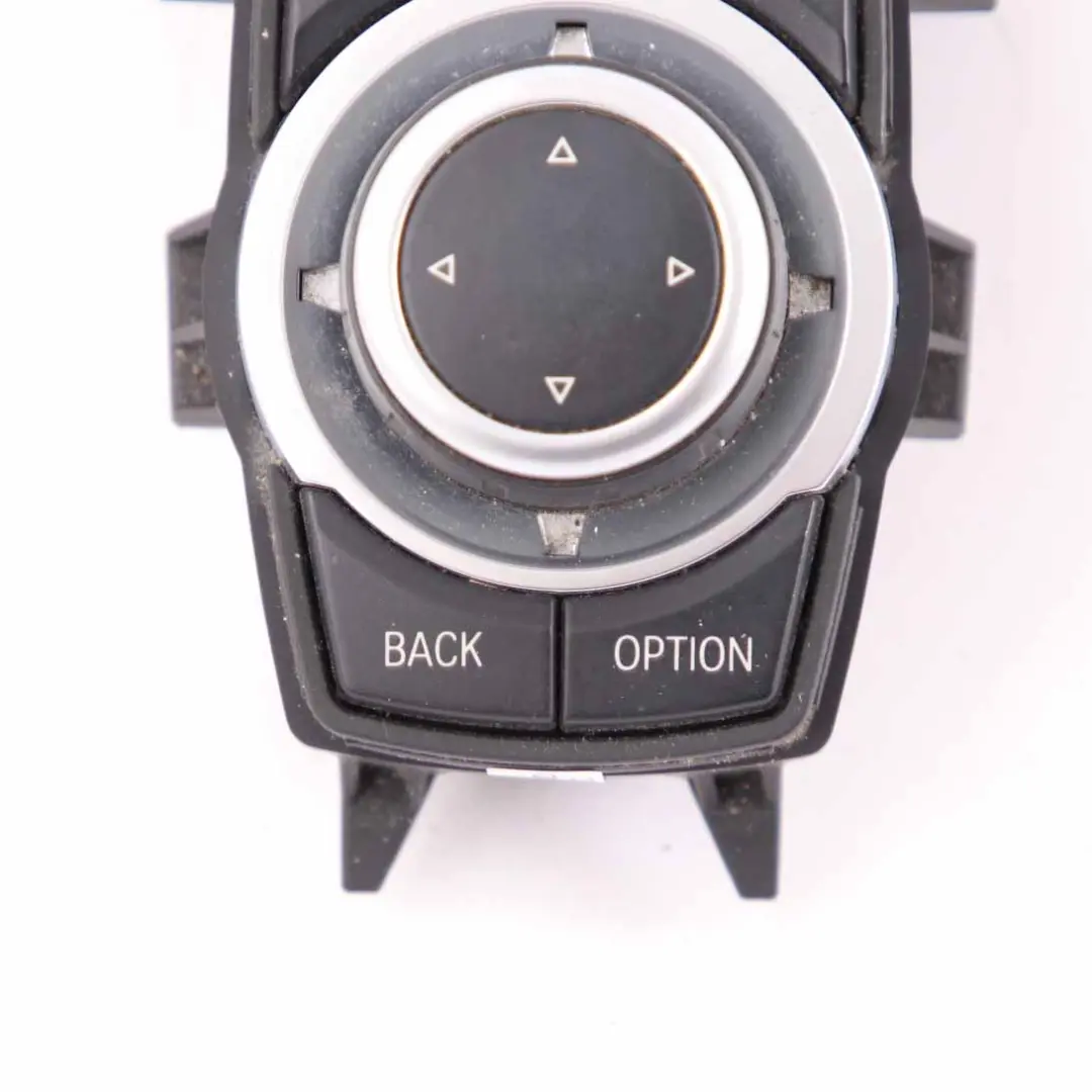 Série 1 3 Et 5 E87 E90 Commande De Boutons Multifonctions pour BMW à propos du numéro de pièce 9189048 BMW Série 1 3 Et 5 E87 E90 Commande De Boutons Multifonctions - SKU 9189048 - Numéro de pièce 9189048