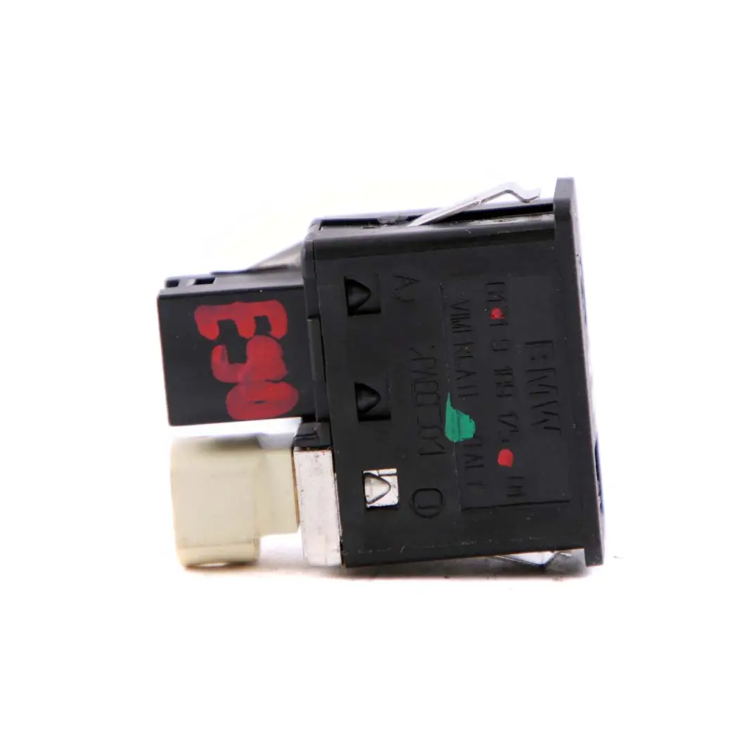 BMW 1 3 5 Series E60 E61 E81 E87 E90 E91 USB AUX In Socket Port Plug - SKU 9189175 - Part number 9189175