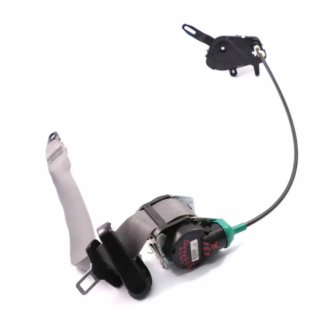 Cintura sicurezza superiore anteriore destra Grigio per BMW E93 Cabrio con numero di parte 9190220 BMW E93 Cabrio Cintura sicurezza superiore anteriore destra Grigio - SKU 9190220 - Numero di parte 9190220