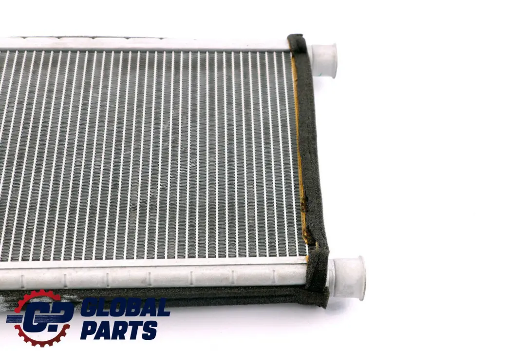 Denso Radiatore Parte per BMW X1 E81 E84 E87 E90 E91 con numero di parte 9190596 BMW X1 E81 E84 E87 E90 E91 Denso Radiatore Parte - SKU 9190596 - Numero di parte 9190596