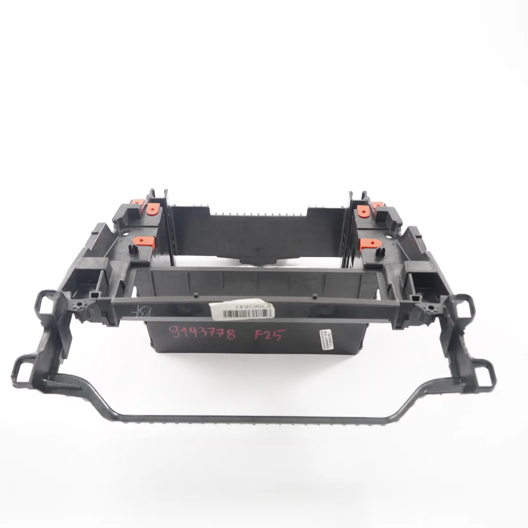 Ramka Wspornik Radia Nawigacji do BMW X3 F25 X4 F26 o numerze 9193778 BMW X3 F25 X4 F26 Ramka Wspornik Radia Nawigacji - SKU 9193778 - Numer Części 9193778