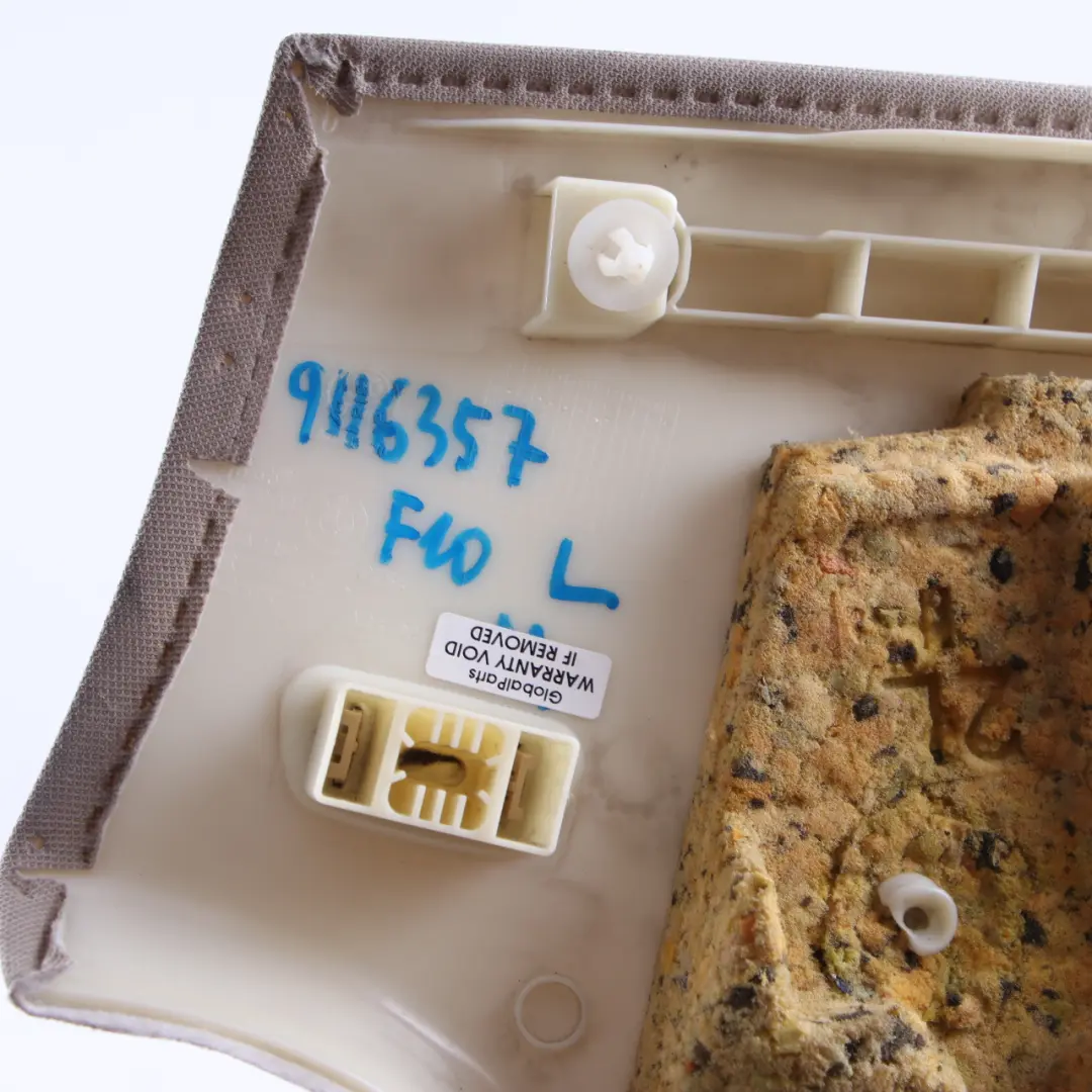 F18 LCI Rivestimento montante C sinistro Top Oyster 9116357 per BMW F10 con numero di parte 9196255 BMW F10 F18 LCI Rivestimento montante C sinistro Top Oyster 9116357 - SKU 9196255 - Numero di parte 9196255