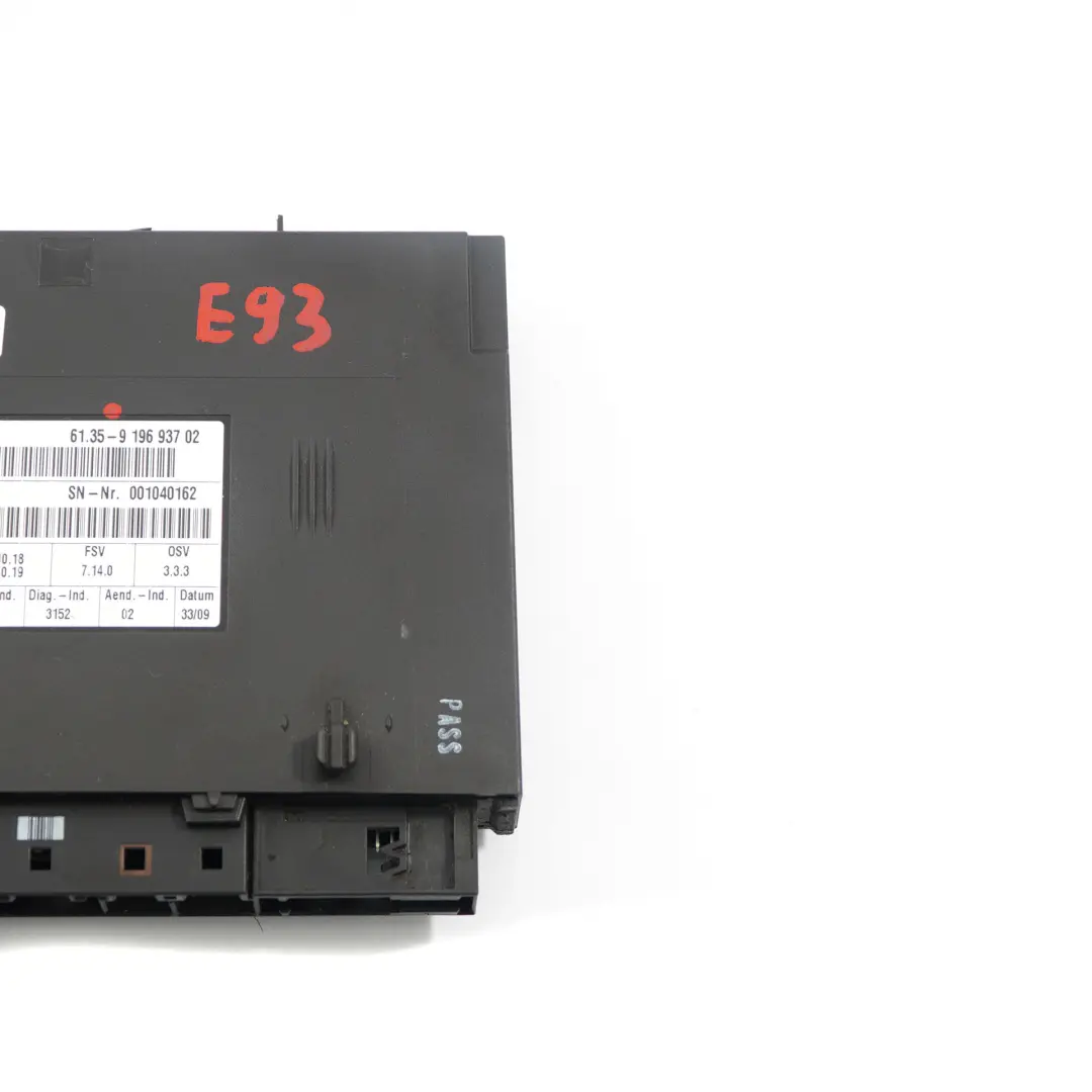 Module de Commande de Siege Convertible ECU FSV 7.10.0 pour BMW E93 à propos du numéro de pièce 9196937 BMW E93 Module de Commande de Siege Convertible ECU FSV 7.10.0 - SKU 9196937 - Numéro de pièce 9196937