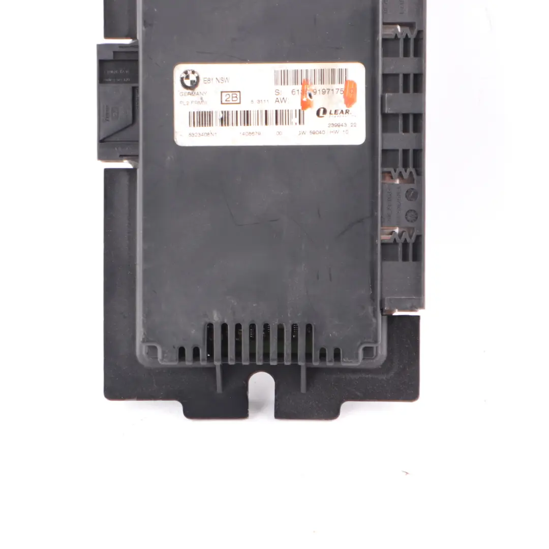 Footwell Light Module Control Unit ECU NSW PL2 FRM II to BMW E87 with Part number 9197175 BMW E87 Footwell Light Module Control Unit ECU NSW PL2 FRM II - SKU 9197175-1 - Part number 9197175