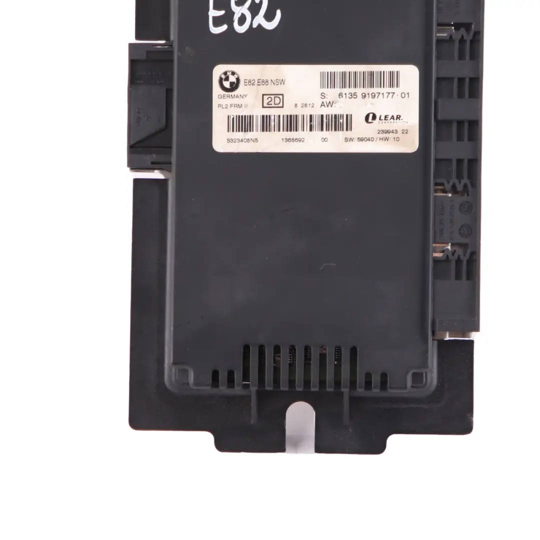 BMW E82 Footwell Luz Módulo Unidad De Control ECU NSW PL2 FRM II - SKU 9197177 - Número de pieza 9197177