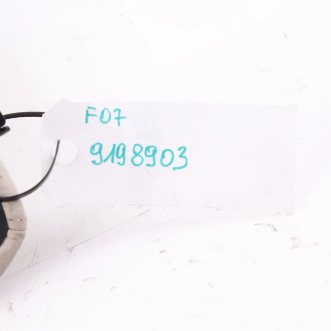 Console Armrest BMW F07 GT Leather Cover Flaps Set Centre Elfenbeinweiss to with Part number 9198903 Console Armrest BMW F07 GT Leather Cover Flaps Set Centre Elfenbeinweiss - SKU 9198903 - Part number 9198903