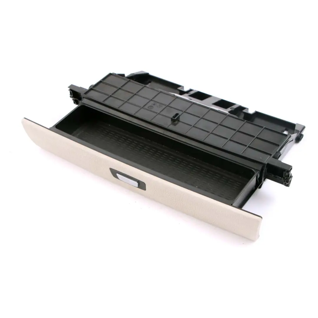 Scatola portaoggetti Cruscotto Console Centrale Pannello Bianco per BMW F07 con numero di parte 9199118 BMW F07 Scatola portaoggetti Cruscotto Console Centrale Pannello Bianco - SKU 9199118 - Numero di parte 9199118