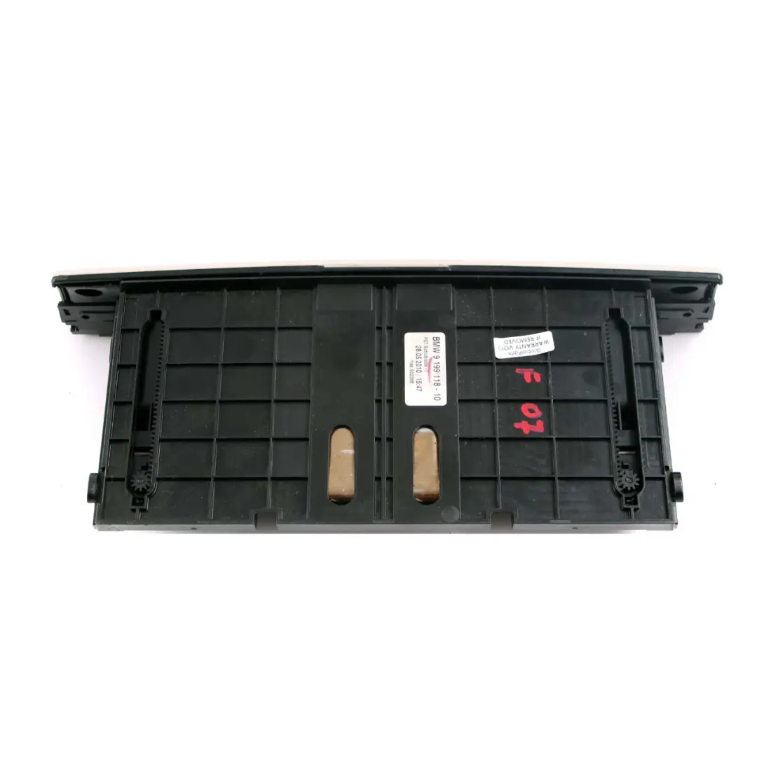 Caja Almacenamiento Salpicadero Consola Central Panel Blanco para BMW F07 con número de pieza 9199118 BMW F07 Caja Almacenamiento Salpicadero Consola Central Panel Blanco - SKU 9199118 - Número de pieza 9199118