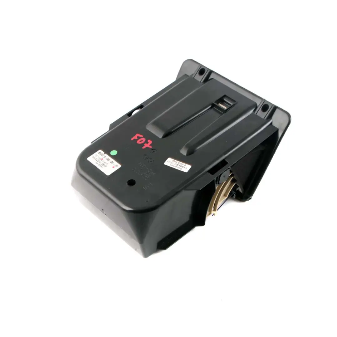 Folding Box Dashboard Storage Tray Pocket Driver's Side White GT to BMW F07 with Part number 9199126 BMW F07 Folding Box Dashboard Storage Tray Pocket Driver's Side White GT - SKU 9199126 - Part number 9199126