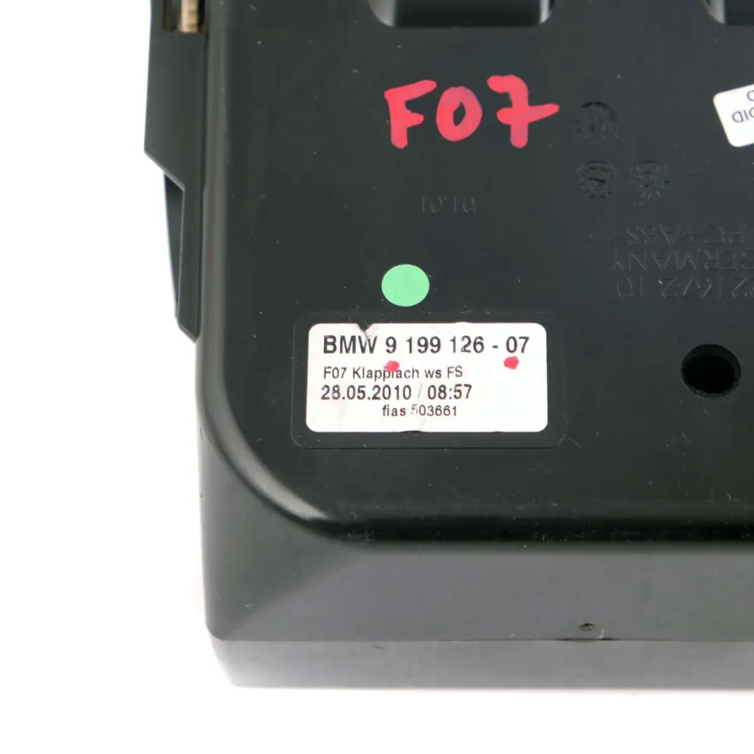 Folding Box Dashboard Storage Tray Pocket Driver's Side White GT to BMW F07 with Part number 9199126 BMW F07 Folding Box Dashboard Storage Tray Pocket Driver's Side White GT - SKU 9199126 - Part number 9199126