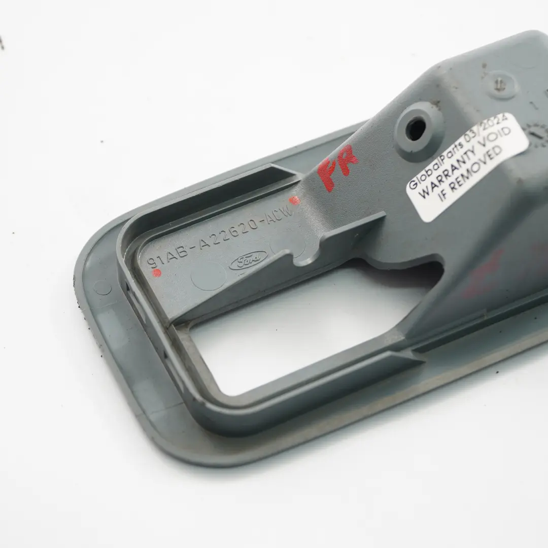 Ford Transit Poignée de porte intérieure Cache cadre avant droit - SKU 91AB-A22620-ACW - Numéro de pièce 91AB-A22620-ACW
