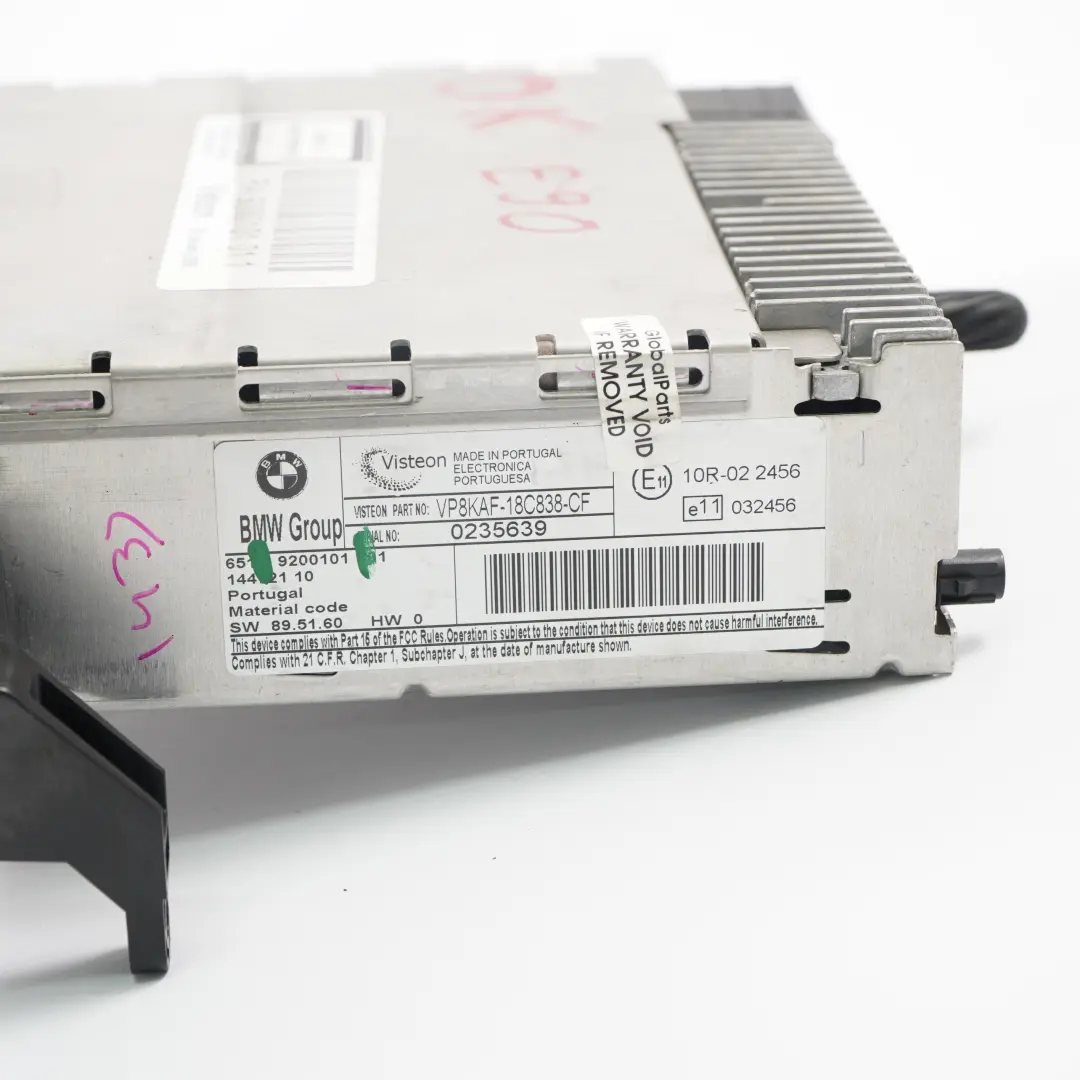 Radio Business CD Player Audio Control Unit E81 E91 to BMW E87 E90 with Part number 9200101 BMW E87 E90 Radio Business CD Player Audio Control Unit E81 E91 - SKU 9200101 - Part number 9200101