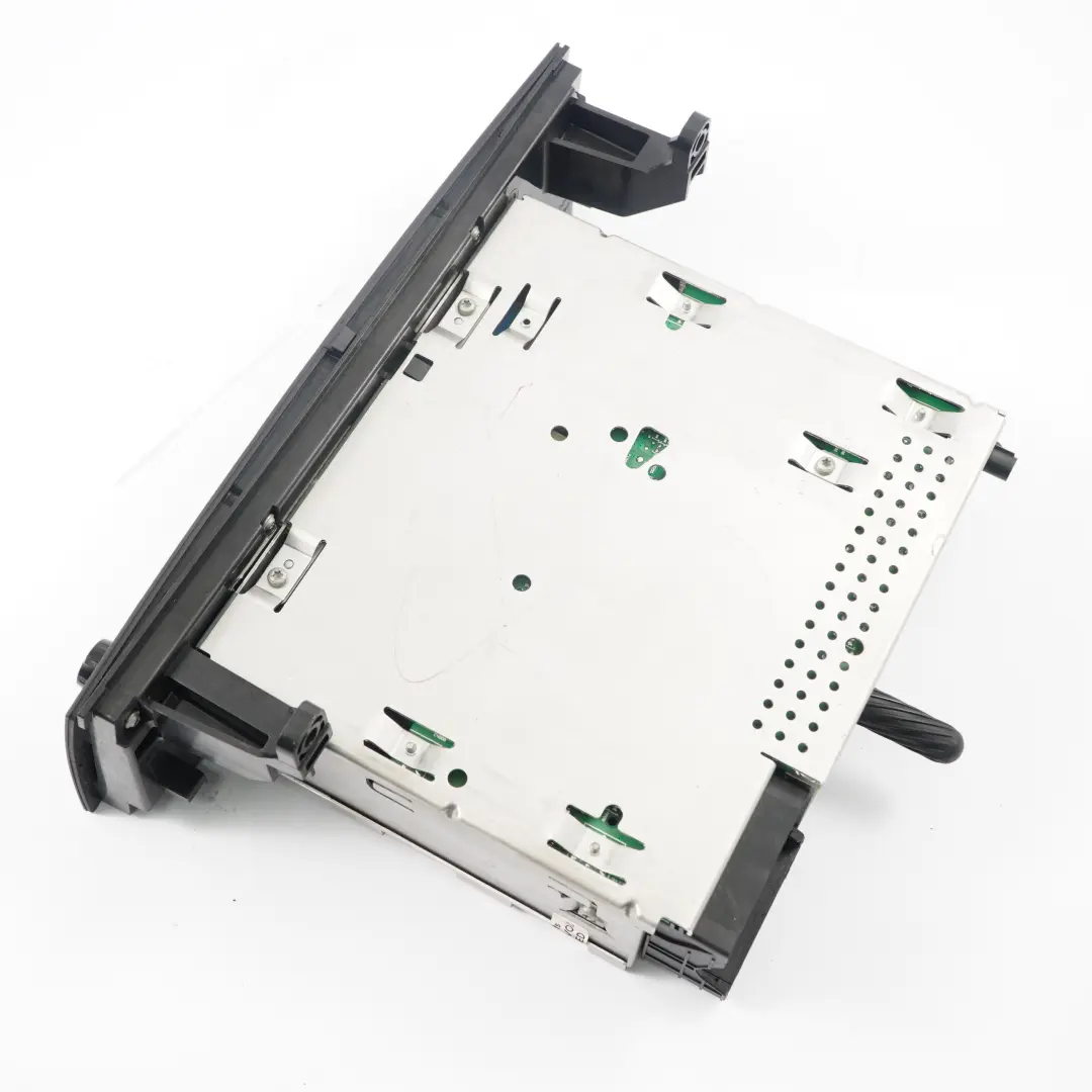 Radio Steuergerät BMW Business CD 9216273 für BMW E81 E87 E90 E91 mit Teilenummer 9200101 BMW E81 E87 E90 E91 Radio Steuergerät BMW Business CD 9216273 - SKU 9200101 - Teilenummer 9200101