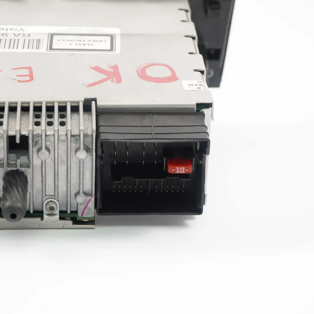 Radio Business CD Player Audio Control Unit E81 E91 to BMW E87 E90 with Part number 9200101 BMW E87 E90 Radio Business CD Player Audio Control Unit E81 E91 - SKU 9200101 - Part number 9200101