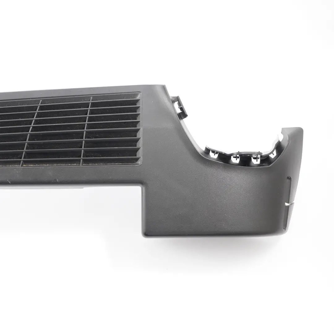 Pannello Sfiato Aria Ringhiera Sinistra Tronco Nero per BMW F11 con numero di parte 9200693 BMW F11 Pannello Sfiato Aria Ringhiera Sinistra Tronco Nero - SKU 9200693 - Numero di parte 9200693