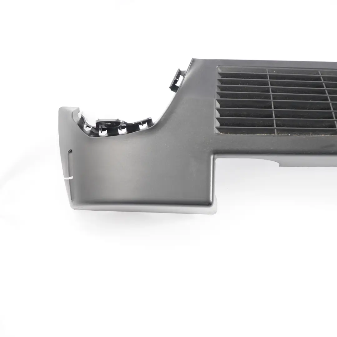 BMW F11 Panneau de Ventilation Arriere Droit Noir - SKU 9200694-1 - Numéro de pièce 9168484