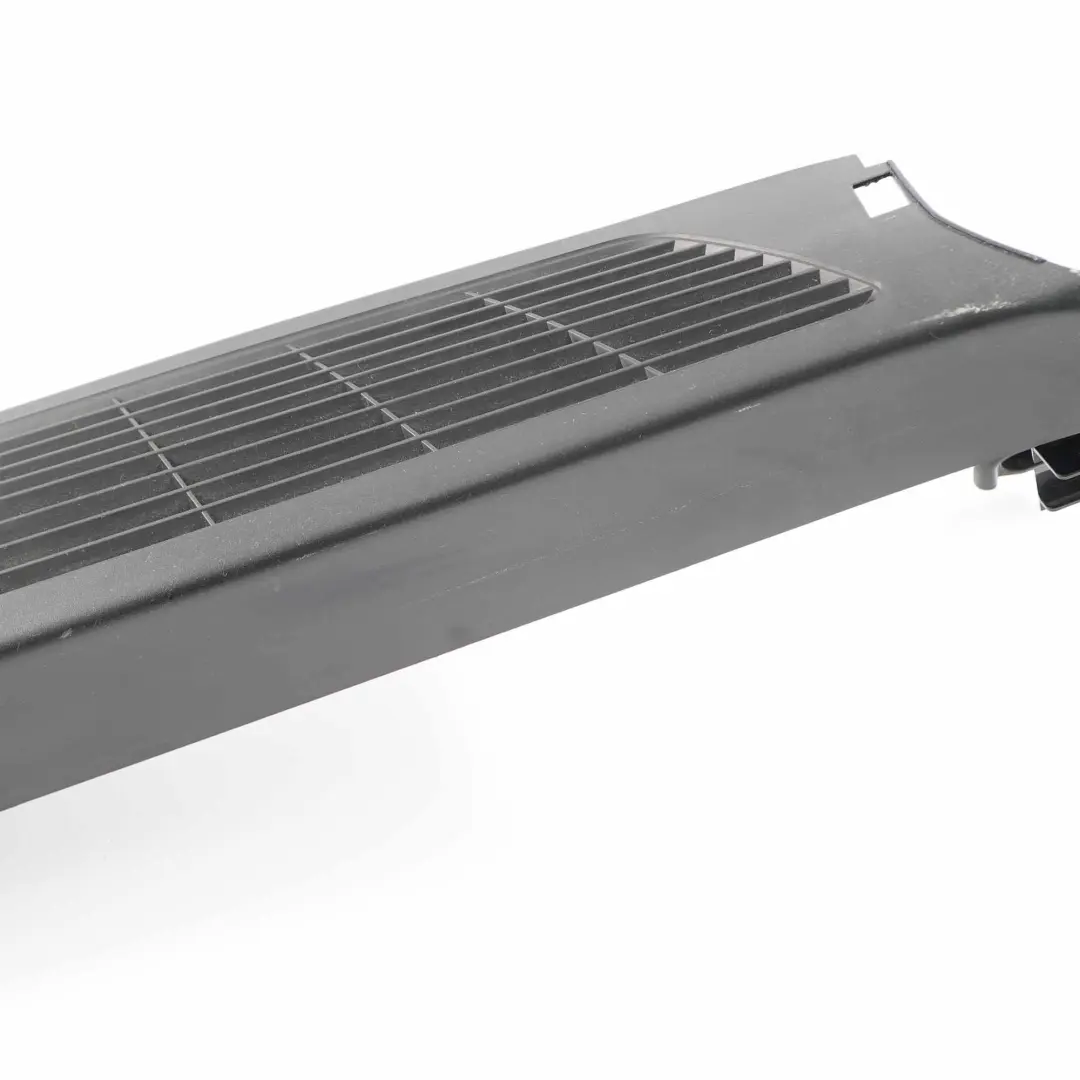 Panel de Ventilacion Derecho Negro para BMW F11 con número de pieza 9168484 BMW F11 Panel de Ventilacion Derecho Negro - SKU 9200694-1 - Número de pieza 9168484