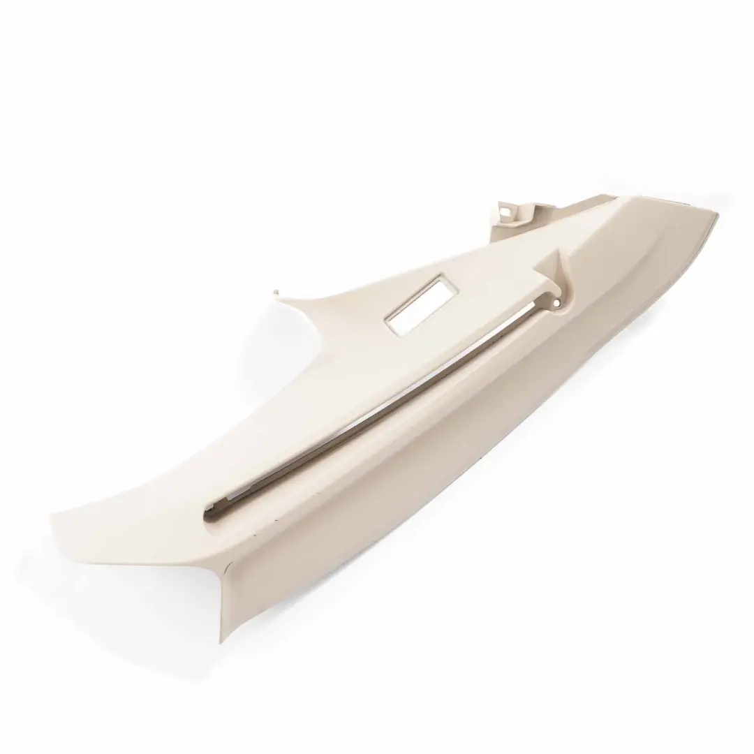 Osłona Słupka D Lewy Tył Oyster 9169785 do BMW F11 o numerze 9200795 BMW F11 Osłona Słupka D Lewy Tył Oyster 9169785 - SKU 9200795 - Numer Części 9200795