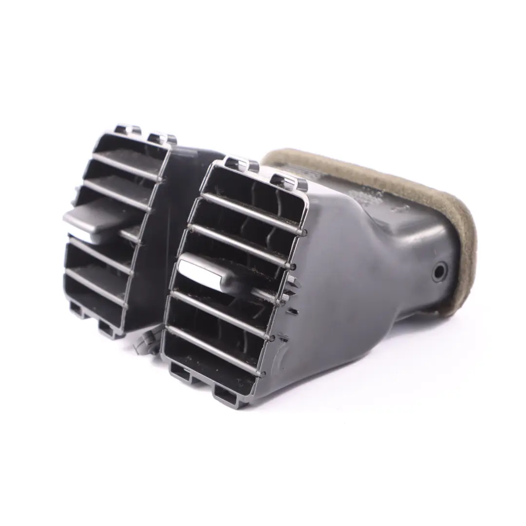 Kratka Nawiewu Konsoli Środkowej Tył Tylna do BMW F25 F26 o numerze 9200888 BMW F25 F26 Kratka Nawiewu Konsoli Środkowej Tył Tylna - SKU 9200888-1 - Numer Części 9200888