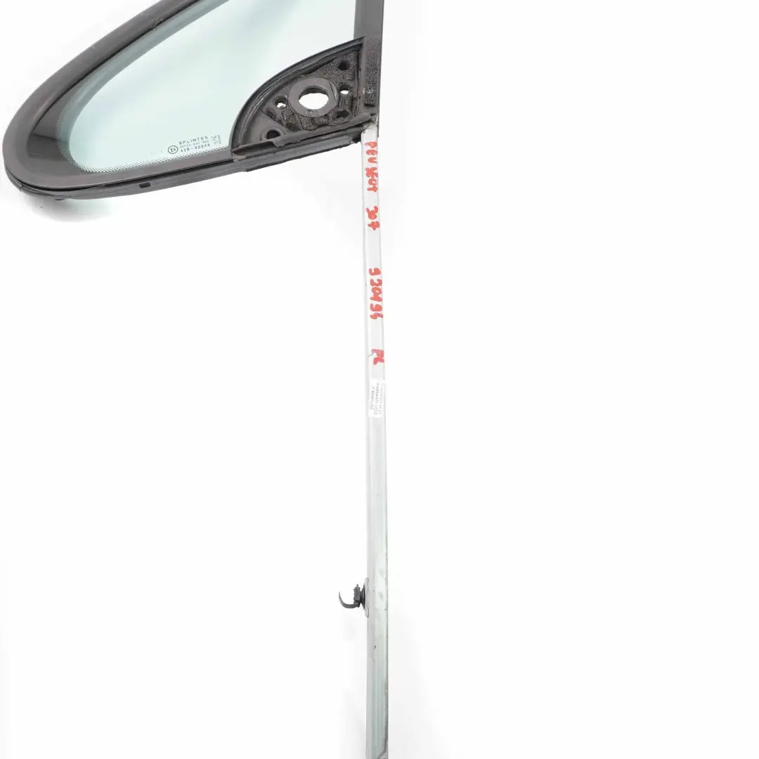 Fenêtre de Quartier Avant Porte Gauche Triangle Verre AS2 pour Peugeot 307 à propos du numéro de pièce 920194 Peugeot 307 Fenêtre de Quartier Avant Porte Gauche Triangle Verre AS2 - SKU 920194 - Numéro de pièce 920194