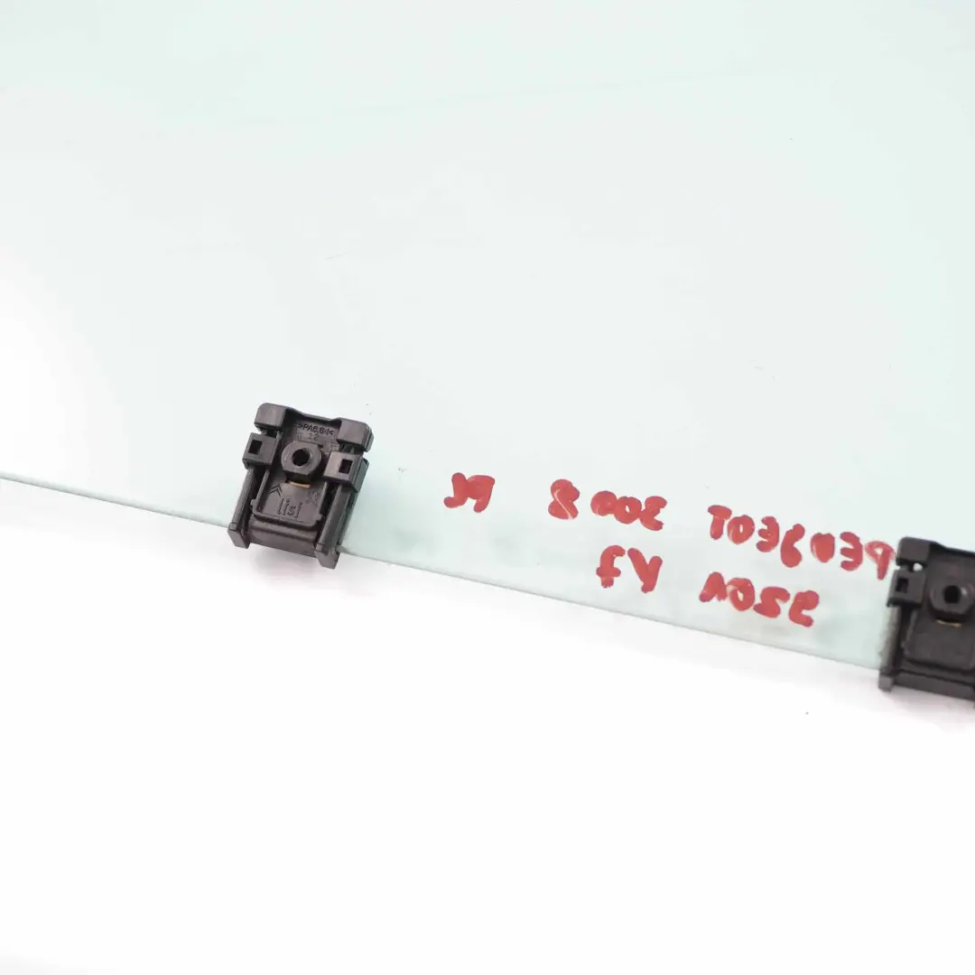 Vetro Finestra Porta Anteriore Sinistra Vetri Verde AS2 per Peugeot 3008 con numero di parte 9201N7 Peugeot 3008 Vetro Finestra Porta Anteriore Sinistra Vetri Verde AS2 - SKU 9201N7 - Numero di parte 9201N7