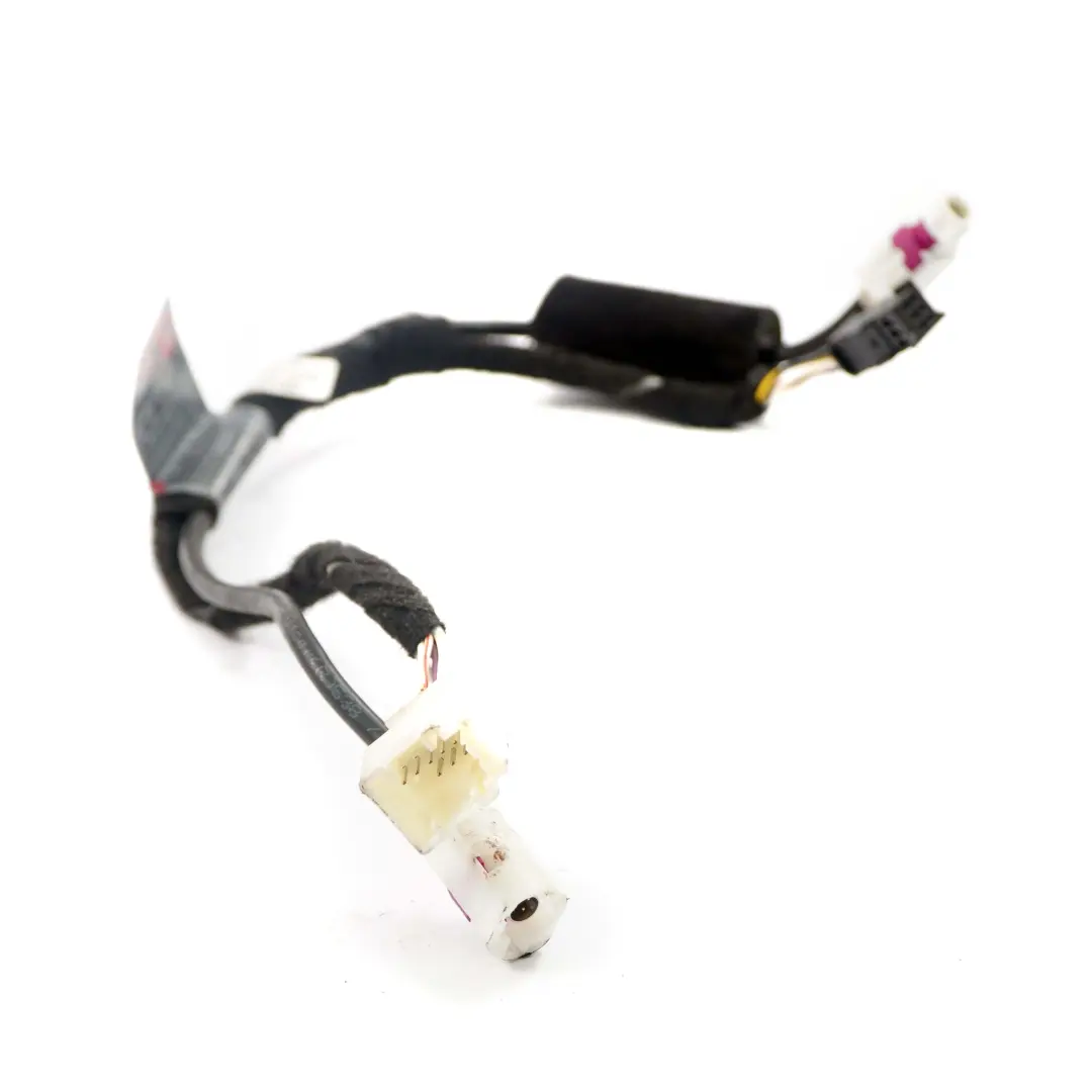 Kabel Przewód AUX USB do BMW E90 E91 LCI E92 o numerze 9202724 BMW E90 E91 LCI E92 Kabel Przewód AUX USB - SKU 9202724 - Numer Części 9202724