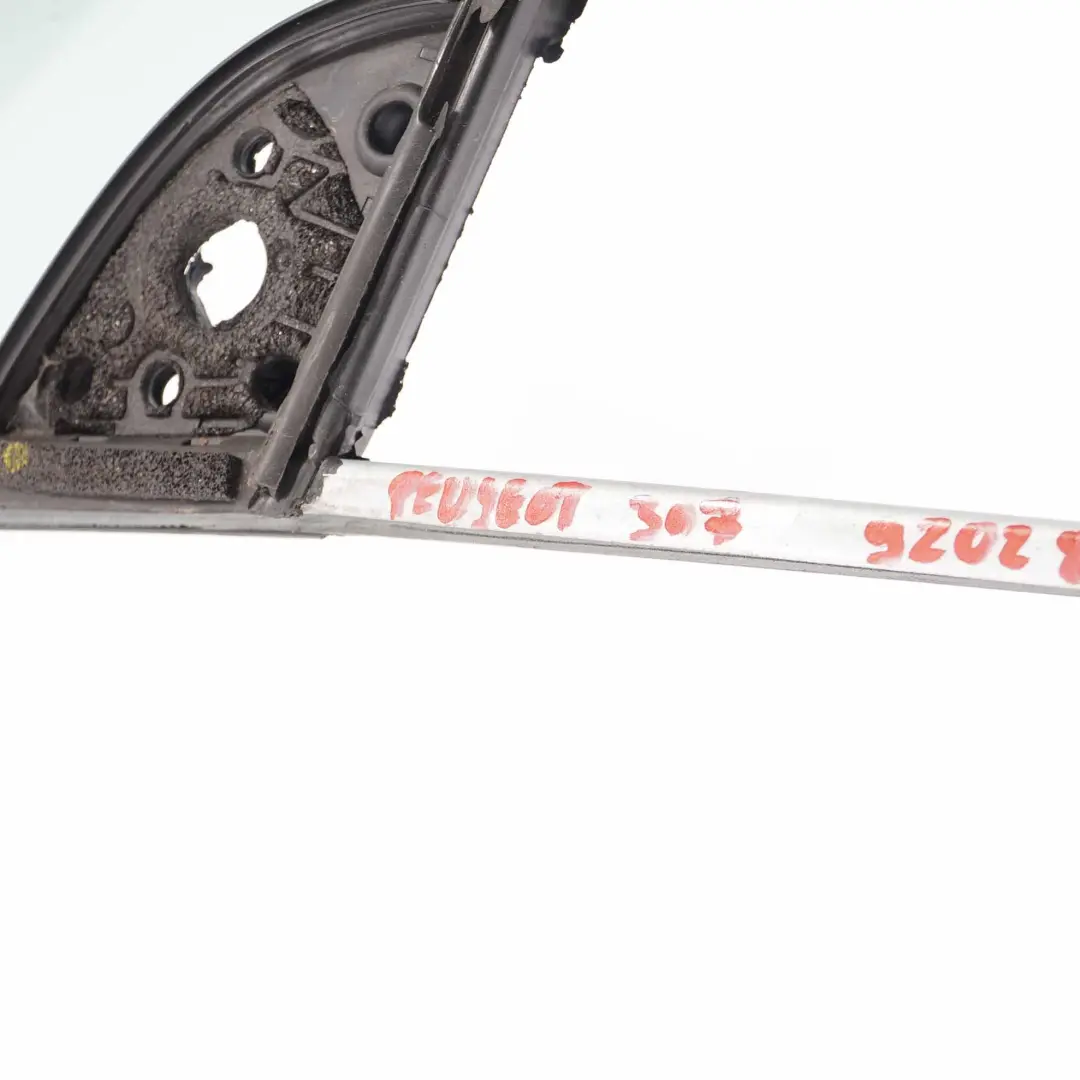 Peugeot 307 Fenêtre de custode avant droite Triangle de verre AS2 - SKU 920286 - Numéro de pièce 920286